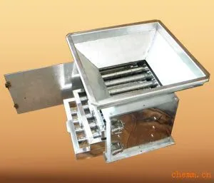 Portaoggetti con cassetto magnetico